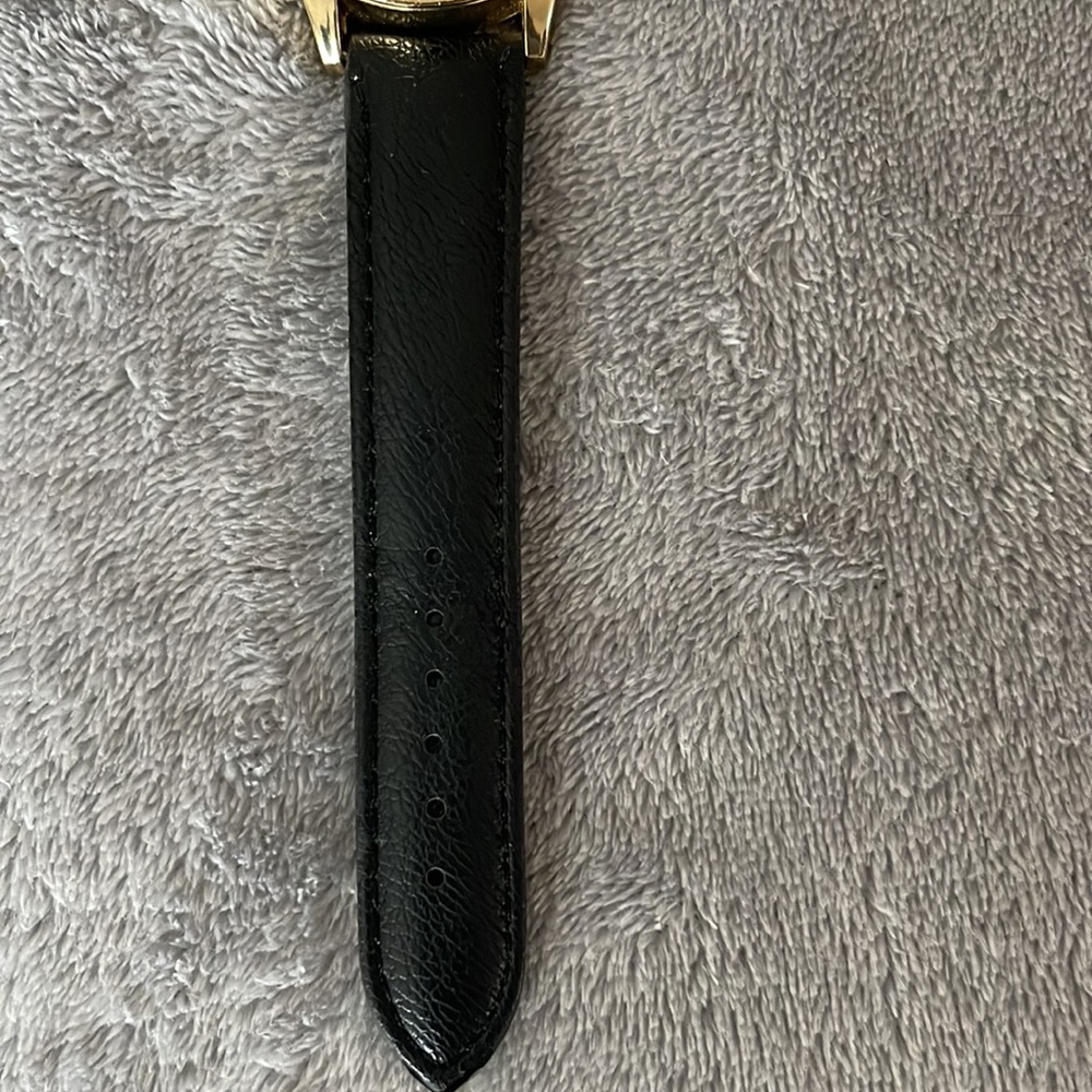 Ladies Watch - Picture 4 of 5